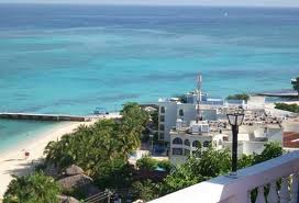 Doctor's Cave Beach Hotel, Montego Bay, https://www.jamaica-reggae-music-vacation.com/Montego-Bay-Hotels.html