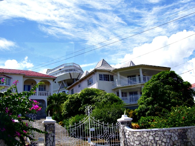 https://www.jamaica-reggae-music-vacation.com/Jamaica-Property.html, Homes in Jamaica