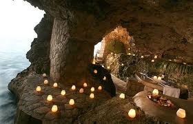 https://www.jamaica-reggae-music-vacation.com/attractions-in-jamaica.html, Limestone Cave in Jamaica