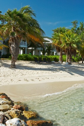 https://www.jamaica-reggae-music-vacation.com/Hotels-In-Montego-Bay-Jamaica.html, Beach at Half Moon Hotel, Montego Bay