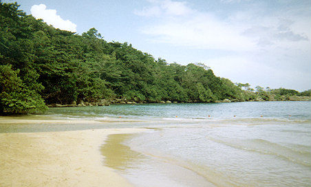 Boston Beach in Port Antonio, https://www.jamaica-reggae-music-vacation.com/Port-Antonio-Attractions.html