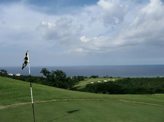 https://www.jamaica-reggae-music-vacation.com/Ritz-Carlton-Montego-Bay.html, 18-hole White Witch Golf Course, Montego Bay, Jamaica